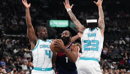 开云体育官网-哈登32+10+4断创NBA历史第2神迹，还创两大纪录，快船迎3连胜