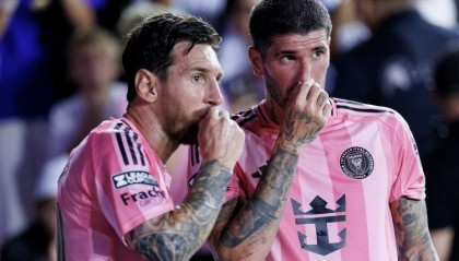 kaiyun-梅西本场数据：1次关键传球 3次过人0成功 丢失球权19次 评分6.6