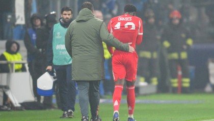 开云官网-图片报：乌尔比希缺阵8-10天，戴维斯、穆西亚拉缺阵稍短一些