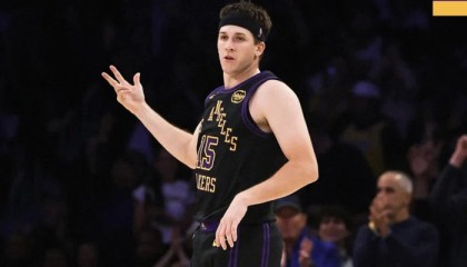 湖人120-106森林狼迎3利好！里弗斯回暖，艾顿强硬，球队攻守升华|明尼苏达森林狼队|奥斯汀-里弗斯|洛杉矶湖人队|卢卡-东契奇|篮板_新浪体育_新浪新闻